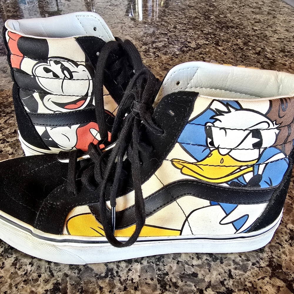 Vans Hi-top Classic Disney Womens/Mens New: Mickey, Donald Duck, Goofy, Pluto
